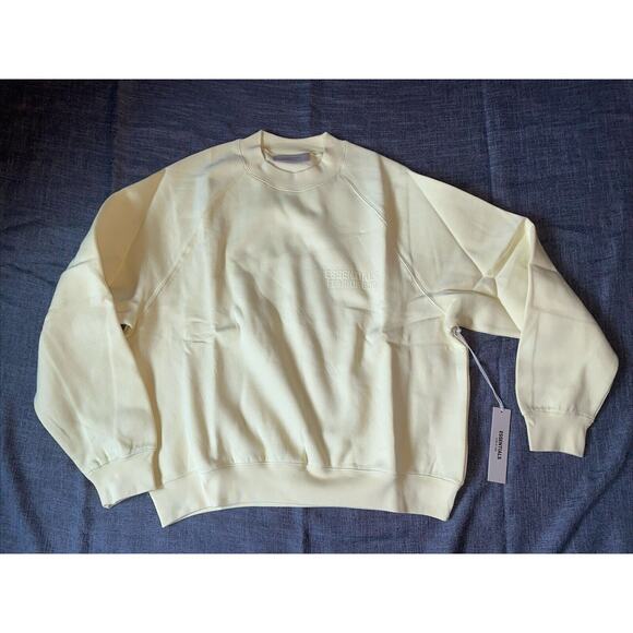 Essentials Fear of God Canary Crewneck Sweatshirt Size X-Large Men's Brand NEW - Picture 1 of 3